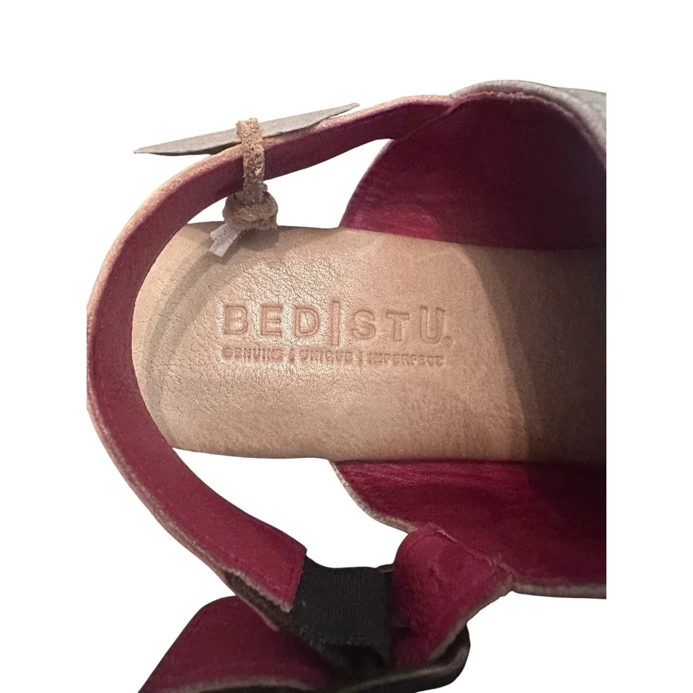 Bed Stu Women Metallic Leather Laser Cut Wood Block Heel Sandals Size 8.0 NWT